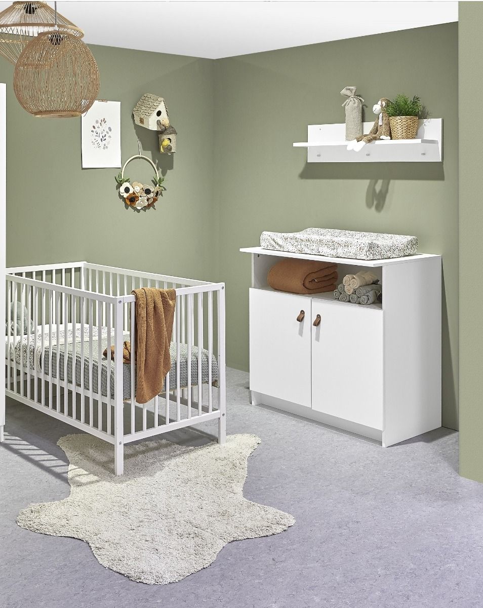 https://www.vanastenbabysuperstore.nl/media/catalog/product/9/0/9060020029_2_commode_jasper.jpg