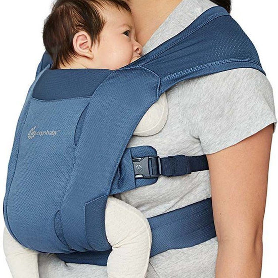 https://www.vanastenbabysuperstore.nl/media/catalog/product/9/4/9442130054_1_buikdrager_ergobaby_embrace_soft_air_mesh_blue.jpg