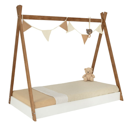 https://www.vanastenbabysuperstore.nl/media/catalog/product/9/5/9510070013_1_peuterbed_colorfull_home_tipi_v2_70x140_walnut_nieuw_v1_1779460739.jpg