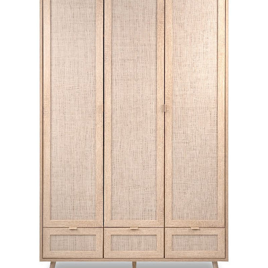 https://www.vanastenbabysuperstore.nl/media/catalog/product/9/5/9580040001_2_kast_finori_bali_eikenriet_decor_3deurs.jpg