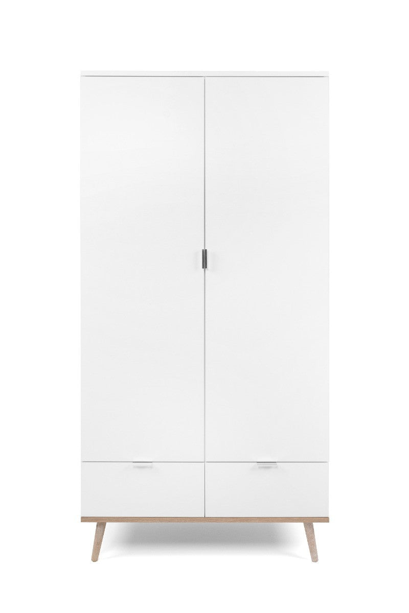 https://www.vanastenbabysuperstore.nl/media/catalog/product/9/5/9580040004_2_kast_finori_goteborg_wit_2deurs.jpg
