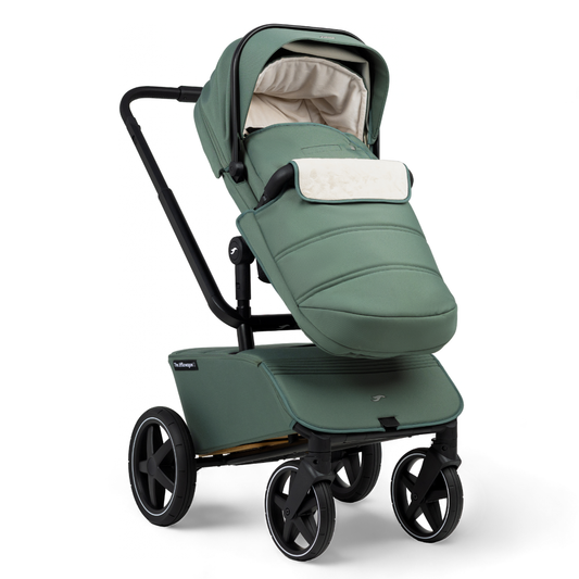 https://www.vanastenbabysuperstore.nl/media/catalog/product/9/8/9811120011_1_voetenzak_the_jiffle_pine.png