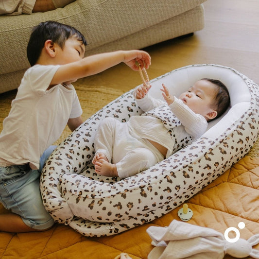 Babynestje Doomoo Cocoon  0+ maanden Leopard Cream