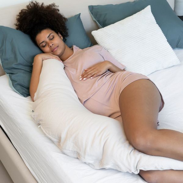 https://www.vanastenbabysuperstore.nl/media/catalog/product/9/9/9922100276_2_voedingskussen_zwangerschapskussen_doomoo_comfy_big_tetra_almond.jpg