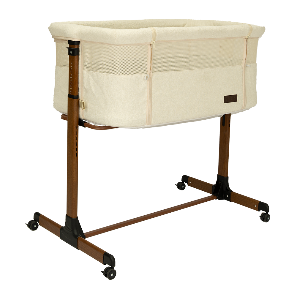 https://www.vanastenbabysuperstore.nl/media/catalog/product/9/9/9960060009_2_cosleeper_novi_at_homer_goodnight_premium_walnutboucle_beige.png