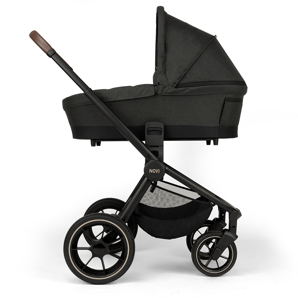 https://www.vanastenbabysuperstore.nl/media/catalog/product/9/9/9961100011_2_kinderwagen_novi_babyr_nena_pro_black_melange.png