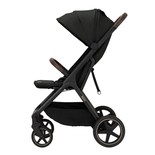 https://www.vanastenbabysuperstore.nl/media/catalog/product/9/9/9961110671_1_buggy_novi_babyr_xavi_xl_premium_solid_black.png