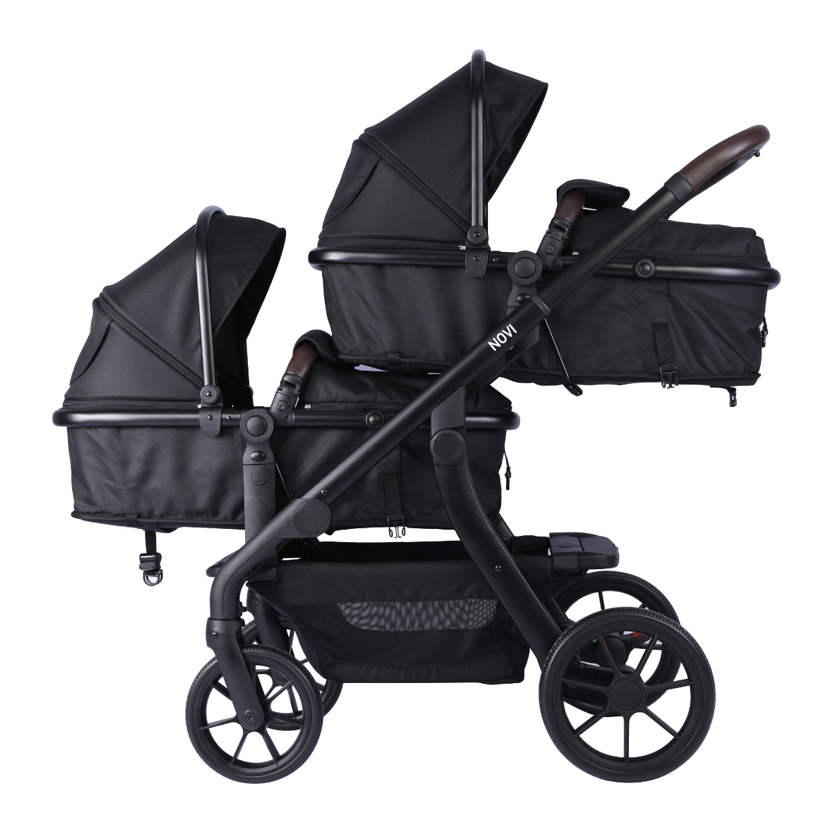 https://www.vanastenbabysuperstore.nl/media/catalog/product/9/9/9961130005_2_kinderwagen_novi_babyr_pacific_premium_duo_black.png
