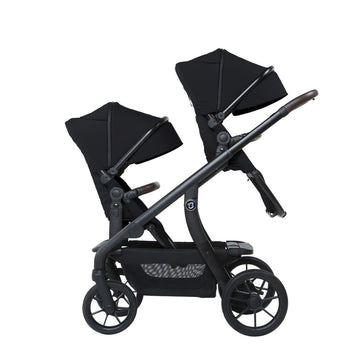 https://www.vanastenbabysuperstore.nl/media/catalog/product/9/9/9961130008_1_duo_kinderwagen_titanium_baby_solid_pollux_lush_black.jpg