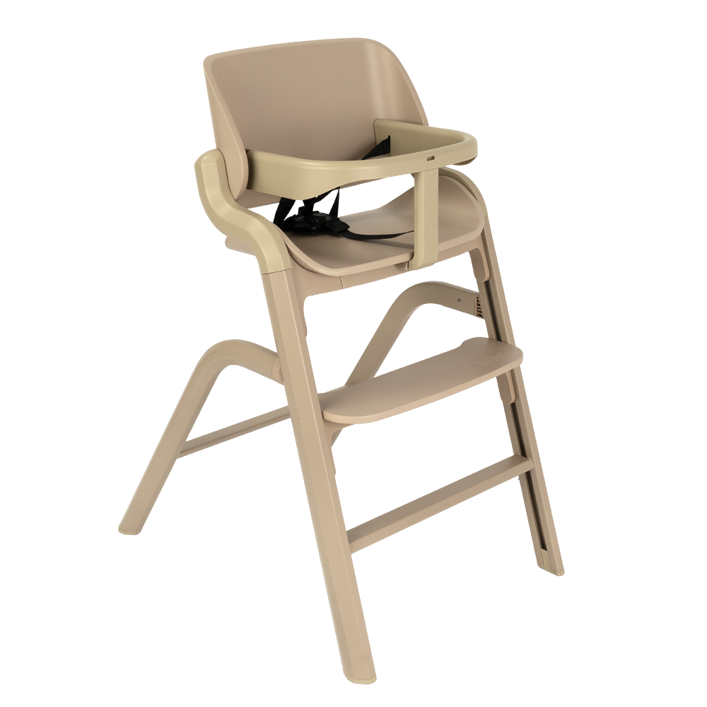 https://www.vanastenbabysuperstore.nl/media/catalog/product/9/9/9961600059_2_kinderstoel_novi_at_homer_curve_premium_sand_V2_1768285785.png