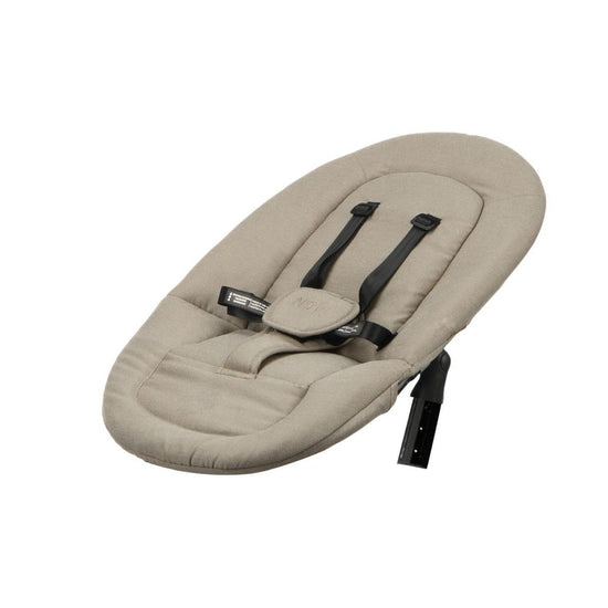 https://www.vanastenbabysuperstore.nl/media/catalog/product/9/9/9961610004_1_newbornset_novi_at_homer_curve_premium_timeless_taupe.jpg