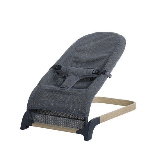 https://www.vanastenbabysuperstore.nl/media/catalog/product/9/9/9961740024_1_wipstoel_titanium_baby_irelax_stars_dark_grey.jpg