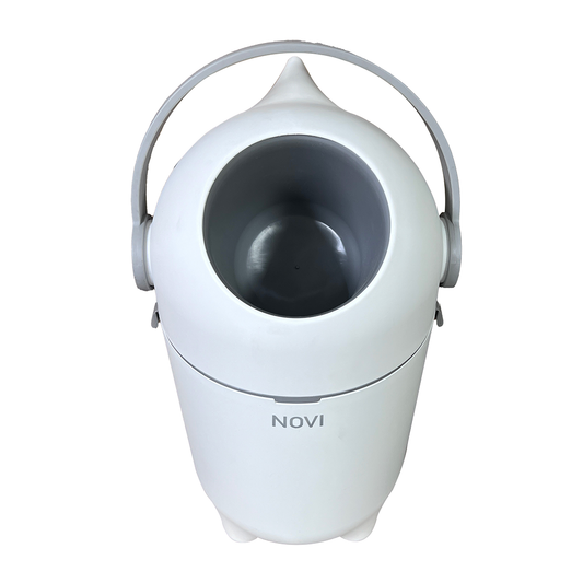 https://www.vanastenbabysuperstore.nl/media/catalog/product/9/9/9962000015_2_luieremmer_novi_at_home_nappy_smart_white_grey.png
