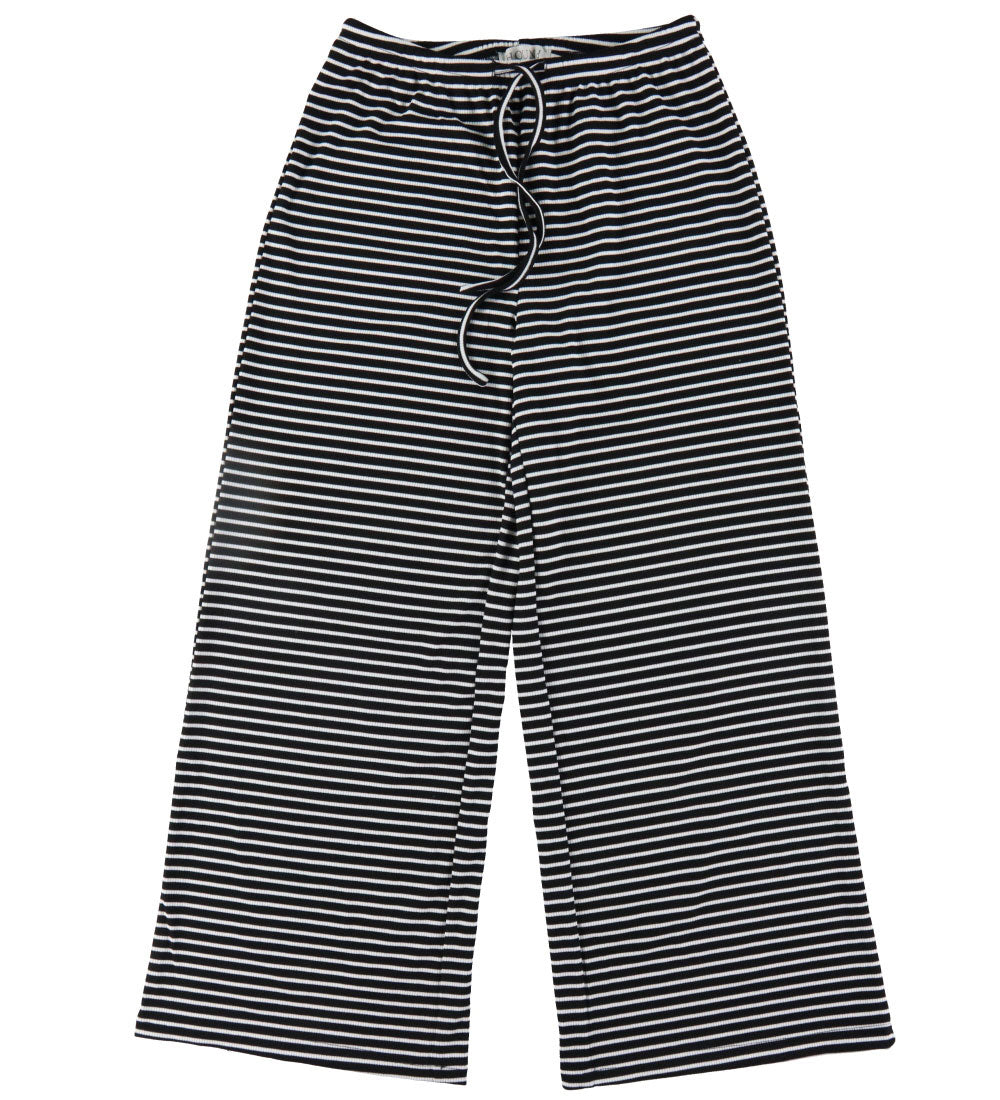 https://www.kids-world.com/images/originals/AD557.jpg