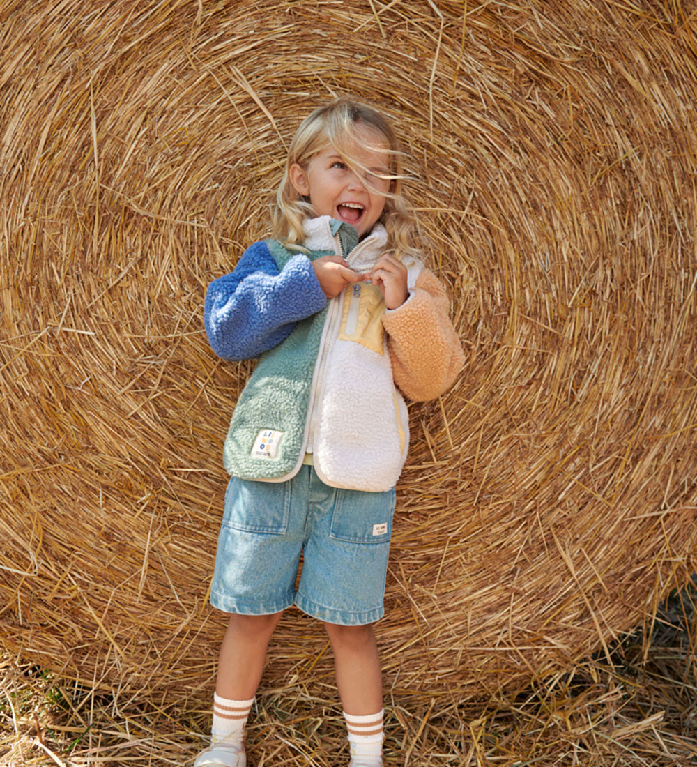 https://www.kids-world.com/images/originals/AT039-3.jpg