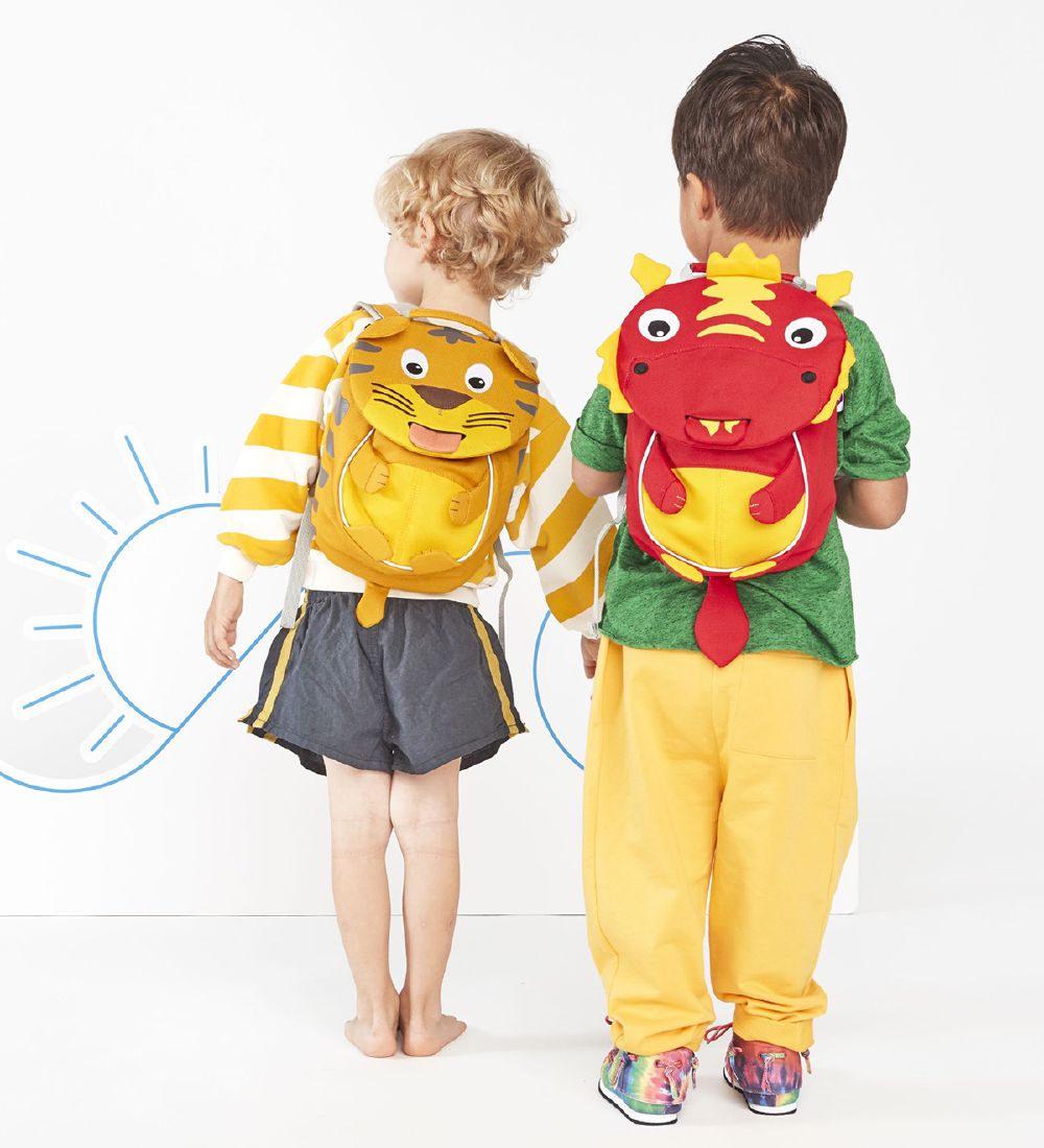 https://cdn.kids-world.com/images/products/ØO069/originals/ØO069-3.jpg?v=1702038636