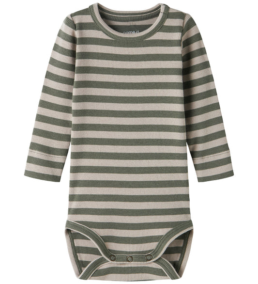 Name It Romper l/s - Rib - Noos - NbnBanio - Dusty Olive/Puur co - Name It - 68 - Rompers Lange Mouw