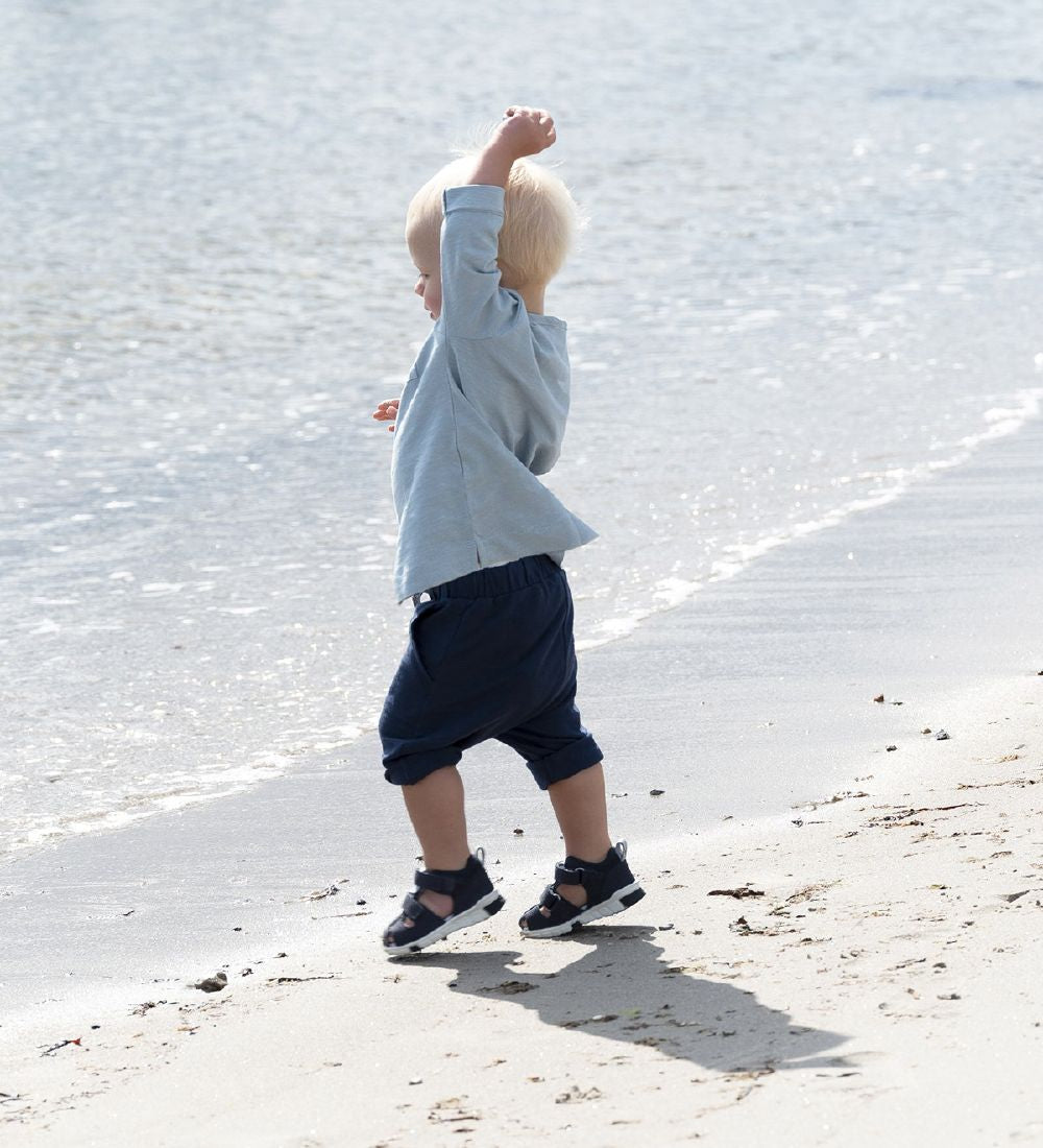 https://cdn.kids-world.com/images/products/KH572/originals/KH572-3.jpg?v=1702054725