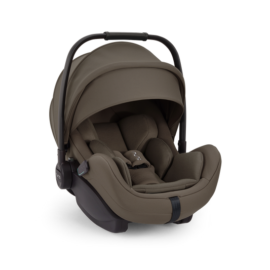 https://www.vanastenbabysuperstore.nl/media/catalog/product/N/u/Nuna_ARRAflex_2025_Pistachio_Angle_GL_2400_1769592262.png