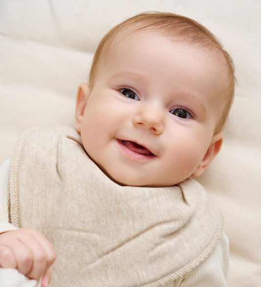 Pippi Babyslabbetje - Puntig - Zandschelp - Pippi Baby - OneSize - Kwijlsjaaltjes