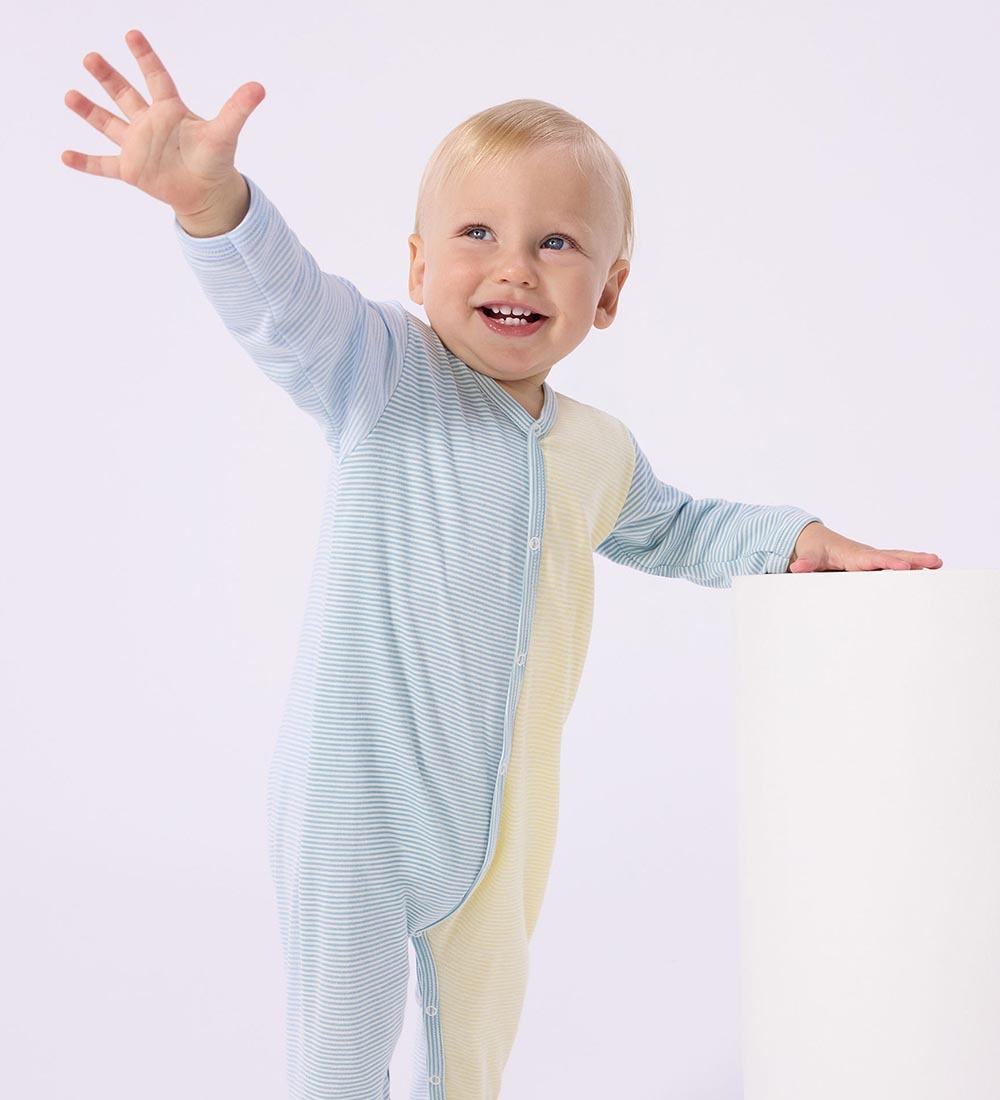 https://cdn.kids-world.com/images/products/WM974/originals/WM974-3.jpg?v=1770120799
