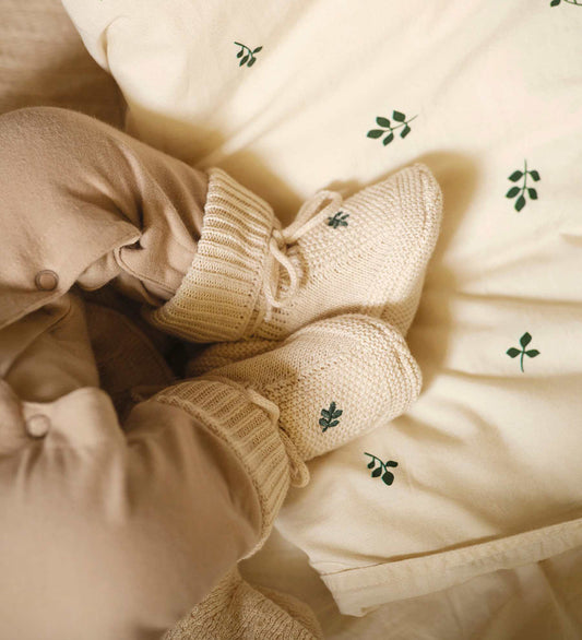 Moonboon Cadeaubox - Kruipschoenen En Babymuts - Gebreid - Leaf - Moonboon - 6-9 mnd - Babymutsen