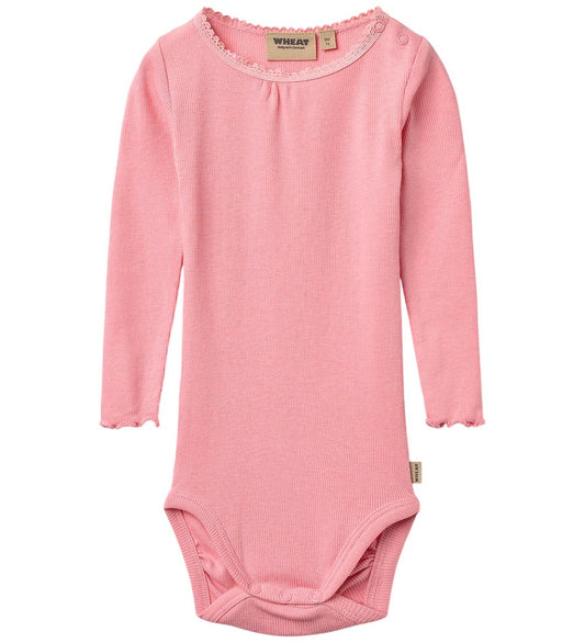 Wheat Romper l/s - Rib - Lotta - Bubblegum - Wheat - 68 - Rompers Lange Mouw