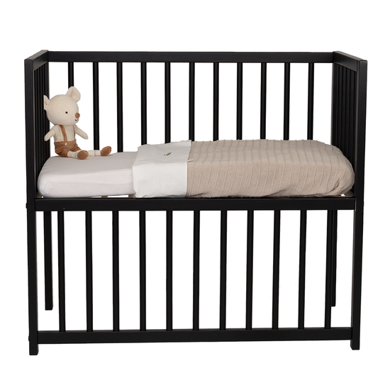 https://www.vanastenbabysuperstore.nl/media/catalog/product/c/o/co-sleeper_eva-black_voorkant2_opgedekt_1.png