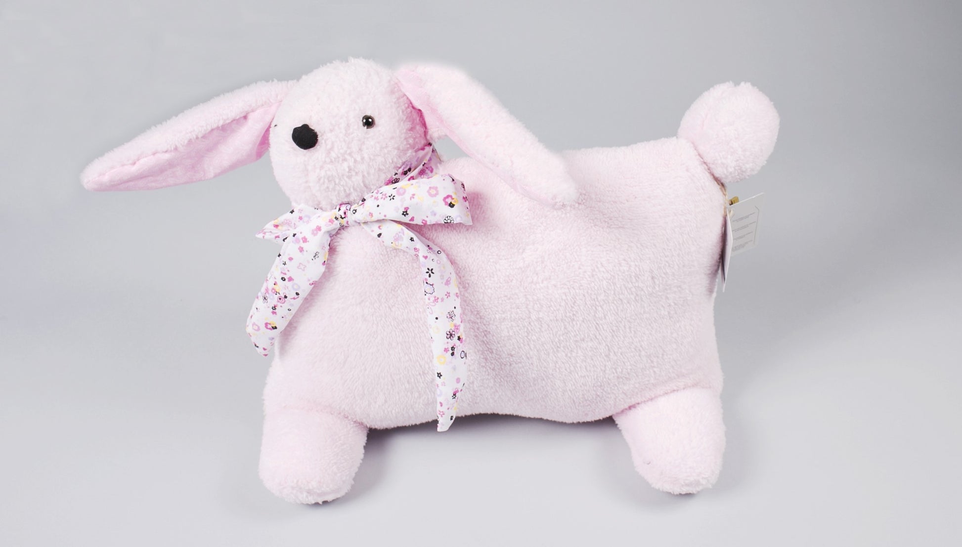 https://www.vanastenbabysuperstore.nl/media/catalog/product/k/u/kussen_tavsan_rabbit_pink_1.jpg