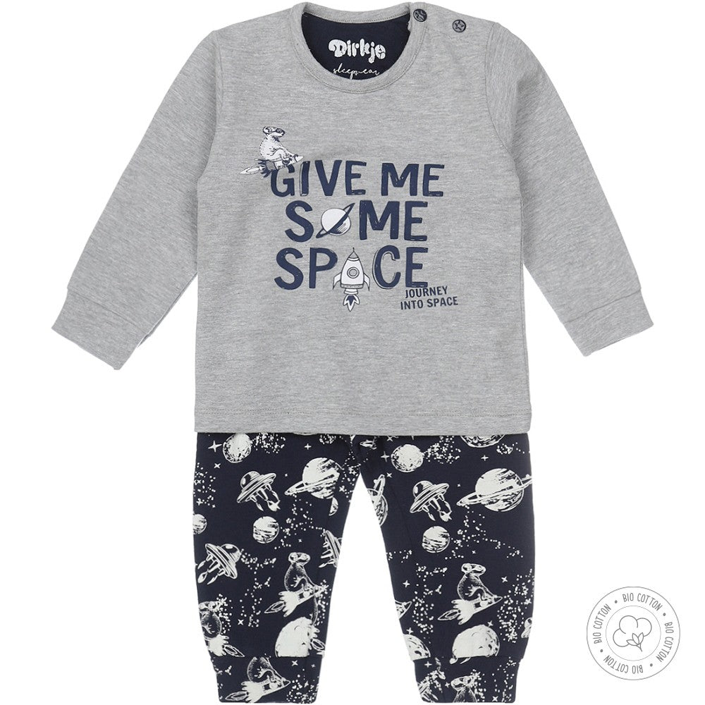 https://www.vanastenbabysuperstore.nl/media/catalog/product/n/3/n30562_1_pyjama_baby_dirkje_noos_bio_cotton_space_grey_meleenavy.jpg